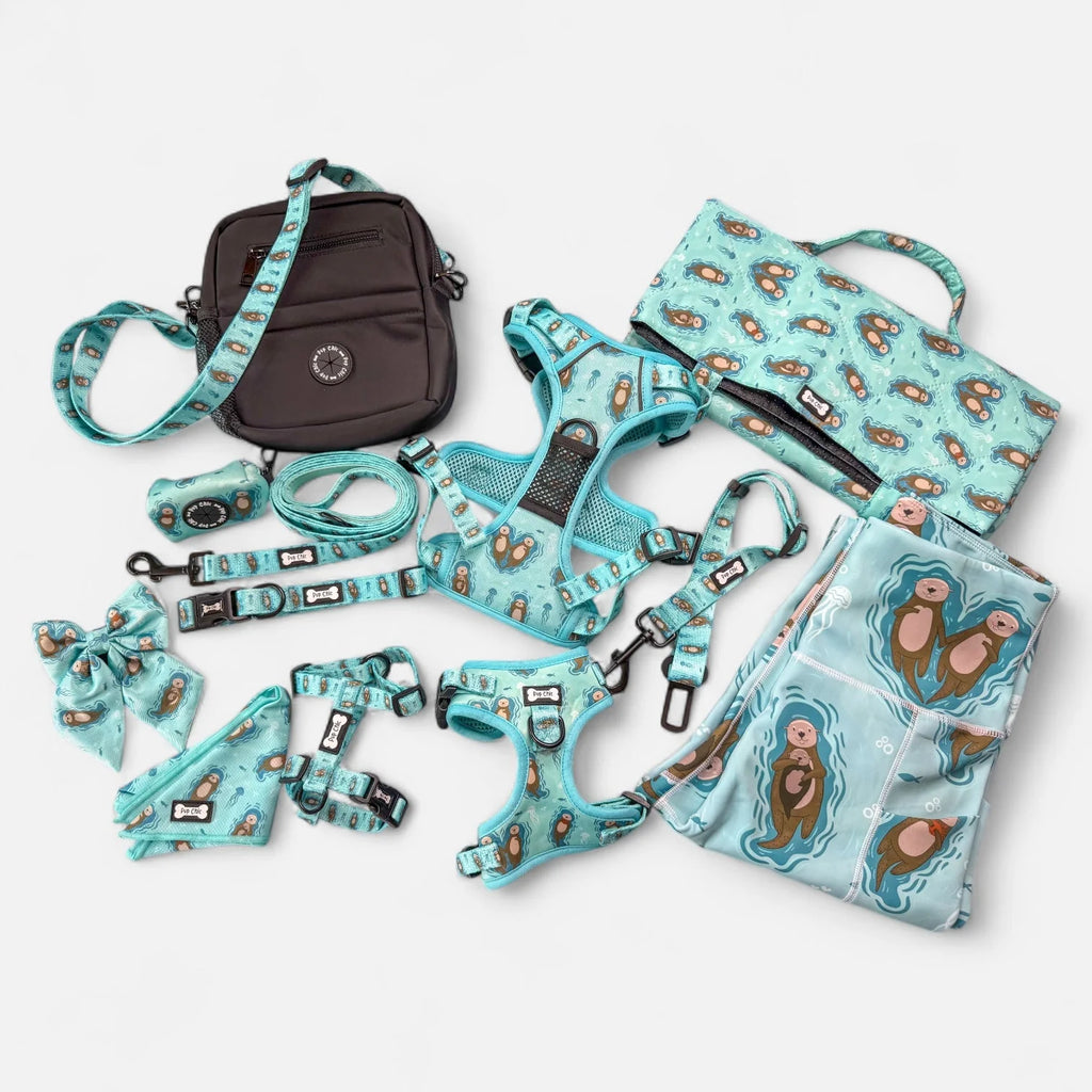 Pup Chic Boutique Poo Bag Holder - Otterly Lovely